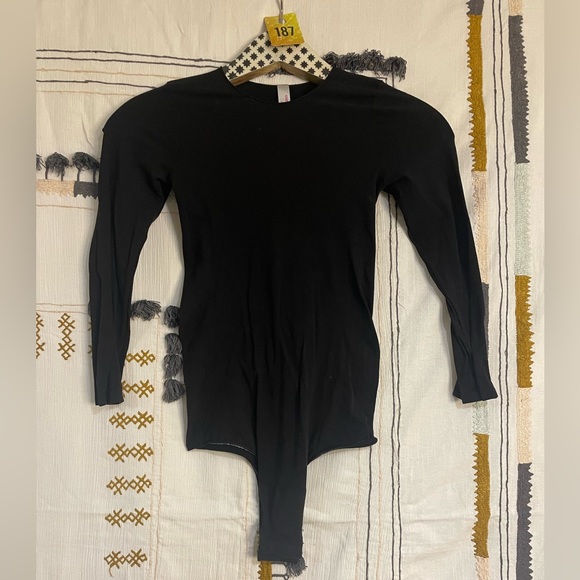 Commando Tops - # 187 Commando Black Long Sleeve Stretchy Bodysuit One Size